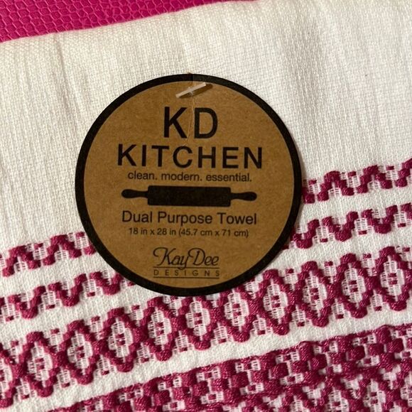 Set of Snakeskin Round Pebbled Faux Leather Vinyl Placemats, Table Runner ++++ - Picture 6 of 17